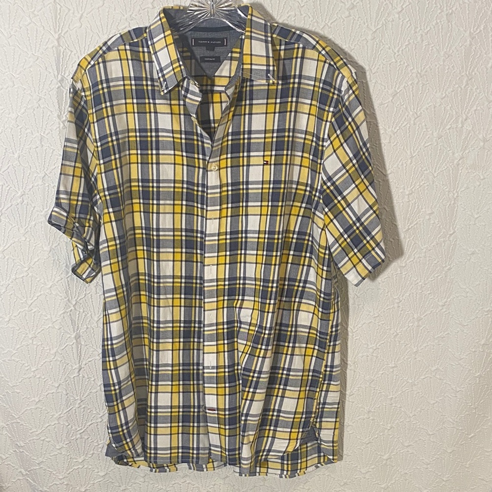 Tommy Hilfiger Men's Blue and Yellow Plaid Short Sleeve Shirt Size XL